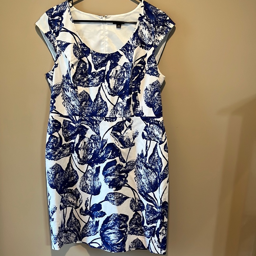 Ann Taylor Petite Dress🍭Excellent Condition